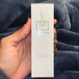 U Beauty Resurfacing Compound